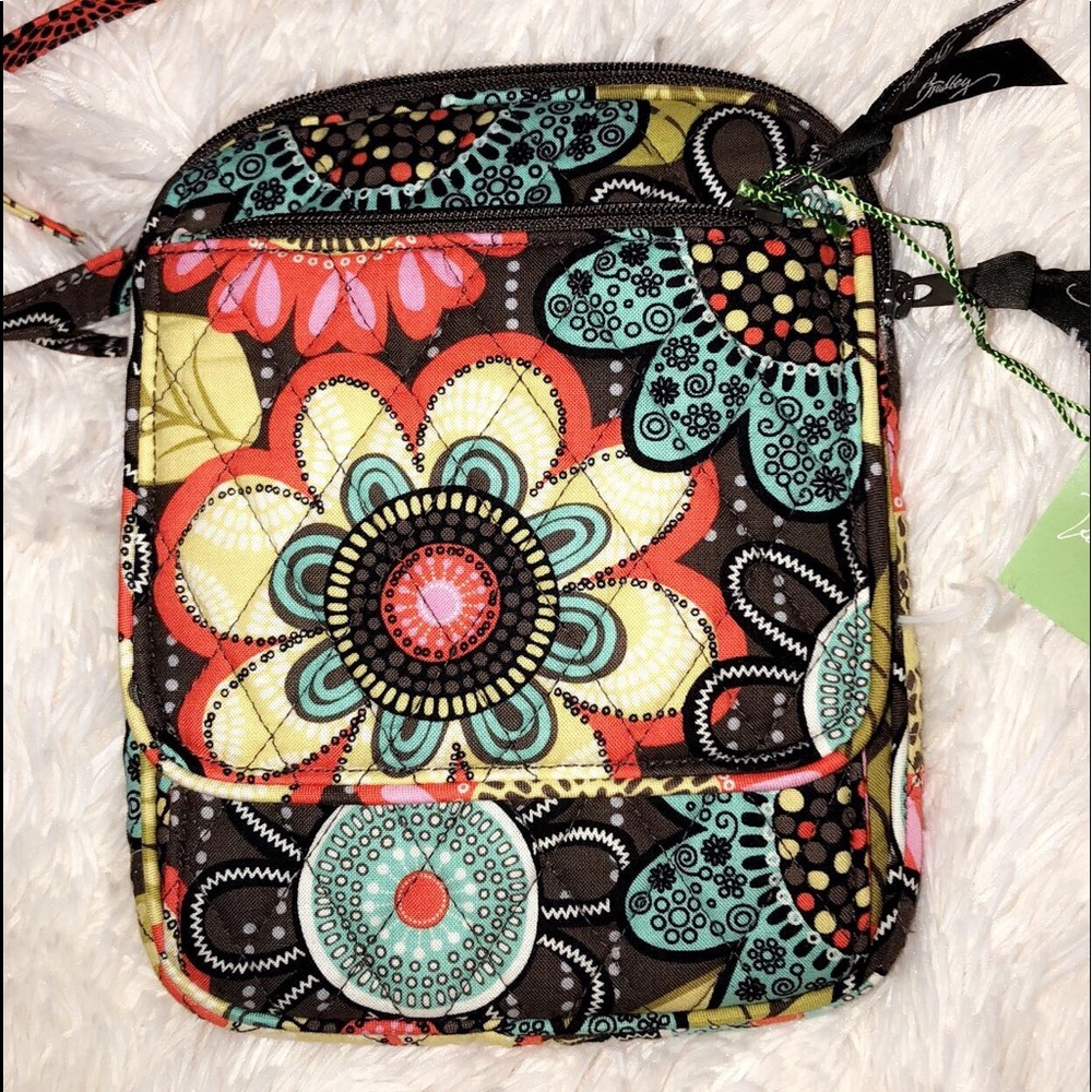 Vera Bradley purse (never been used)